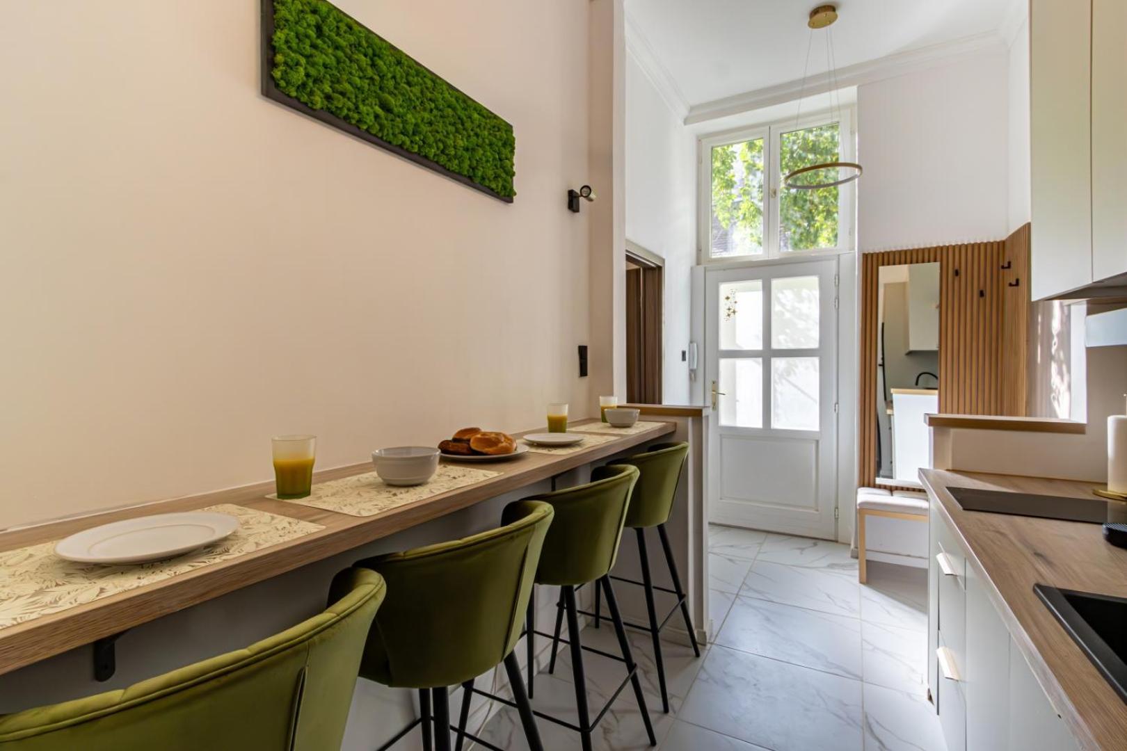 Oasis Apartment On The Broadway With Ac Boedapest Buitenkant foto